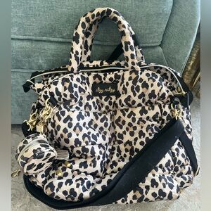 Itzy Ritzy convertible diaper bag tote backpack Leopard Print